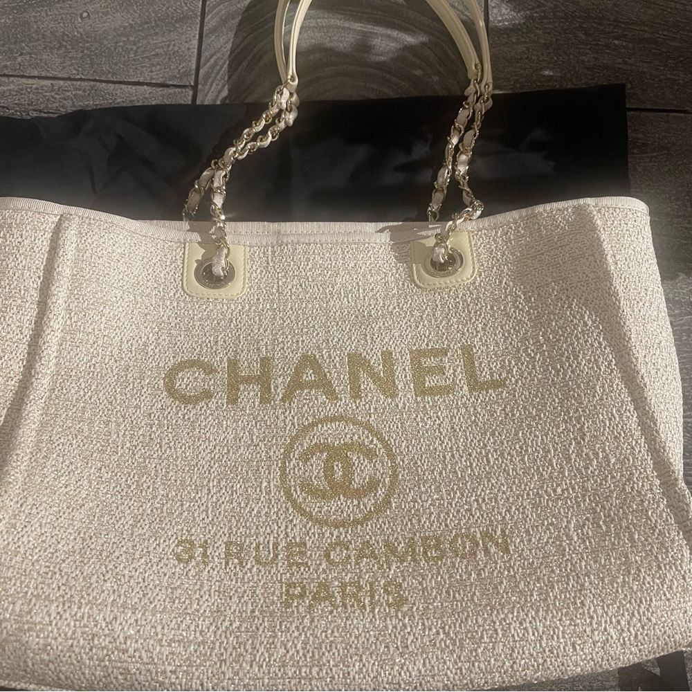 Creme CHANEL handbag
